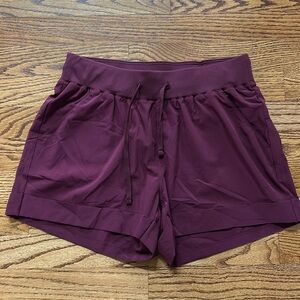 Z by Zelle Shorts Burgundy Pockets Size Small S